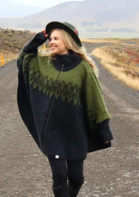 Funnel Neck Woolen Poncho Jacket Green  - Ísar