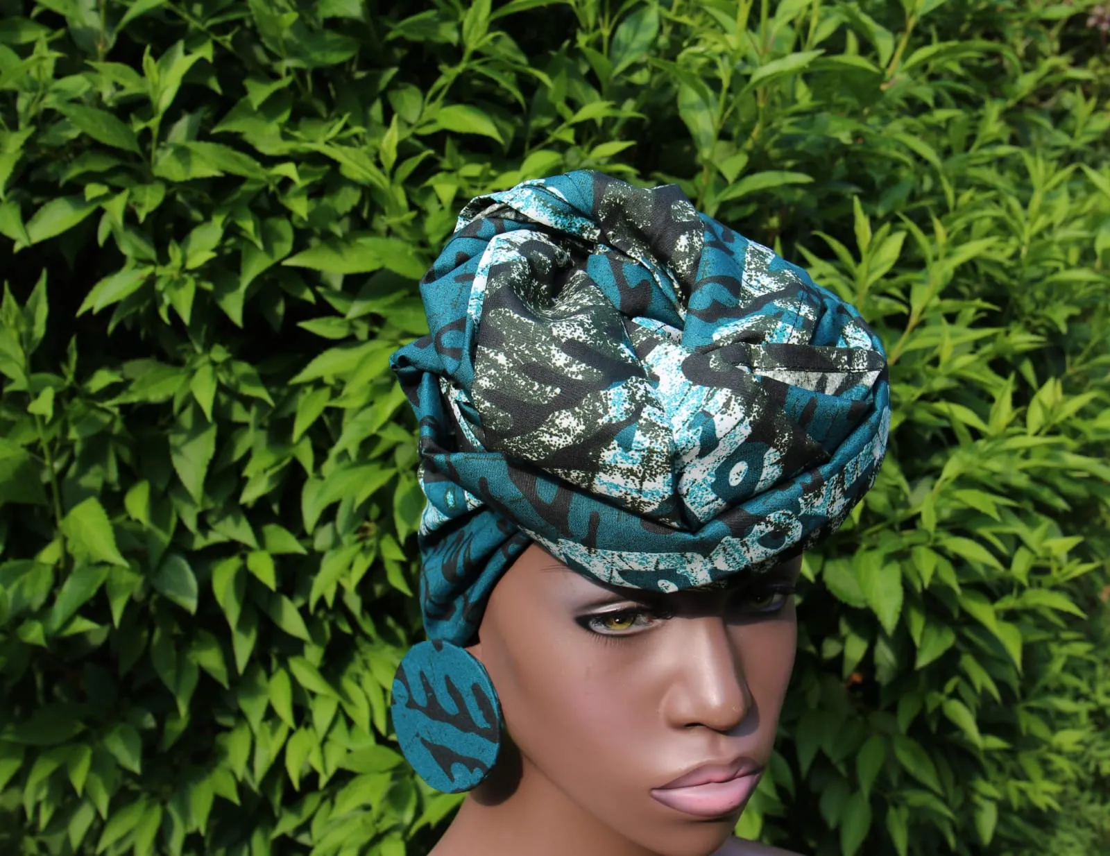 Tie and Dye (Adiré) Cotton/ Tie and Dye Patterned Ankara Headwraps with XL Stud Earring set.