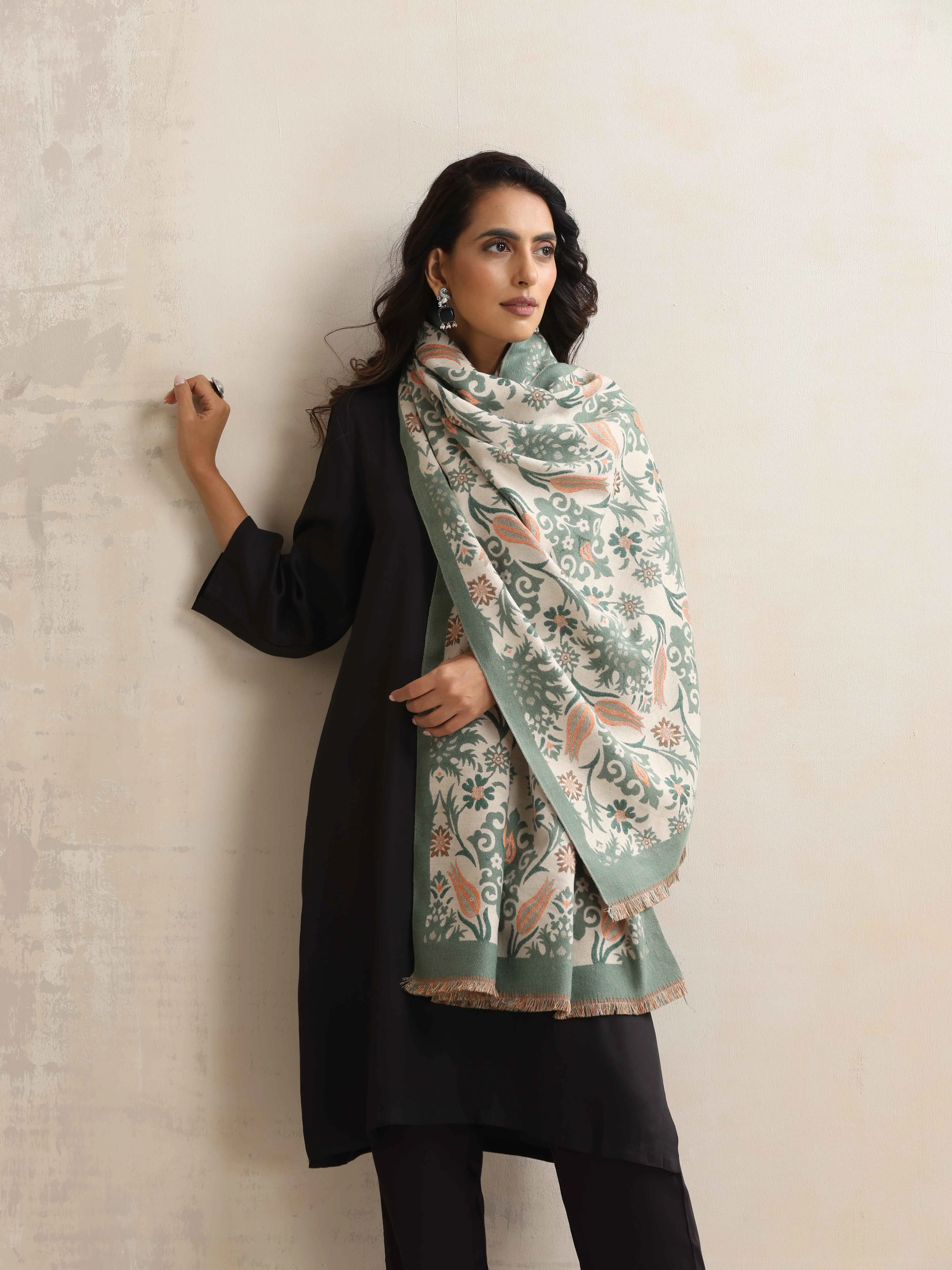 trueBrowns Green Floral Reversible Woollen Stole