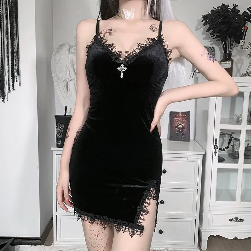 Yeknu Gothic Dark Cross Black Mini Dress Vintage Sexy Spaghetti Strap High Waist Slit Dresses Goth Party Club Women Dress